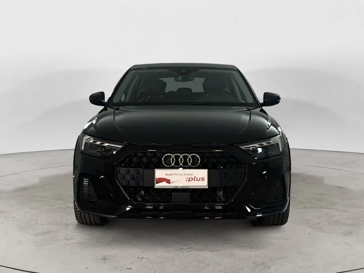 Audi A1 allstreet usata a Caserta (2)