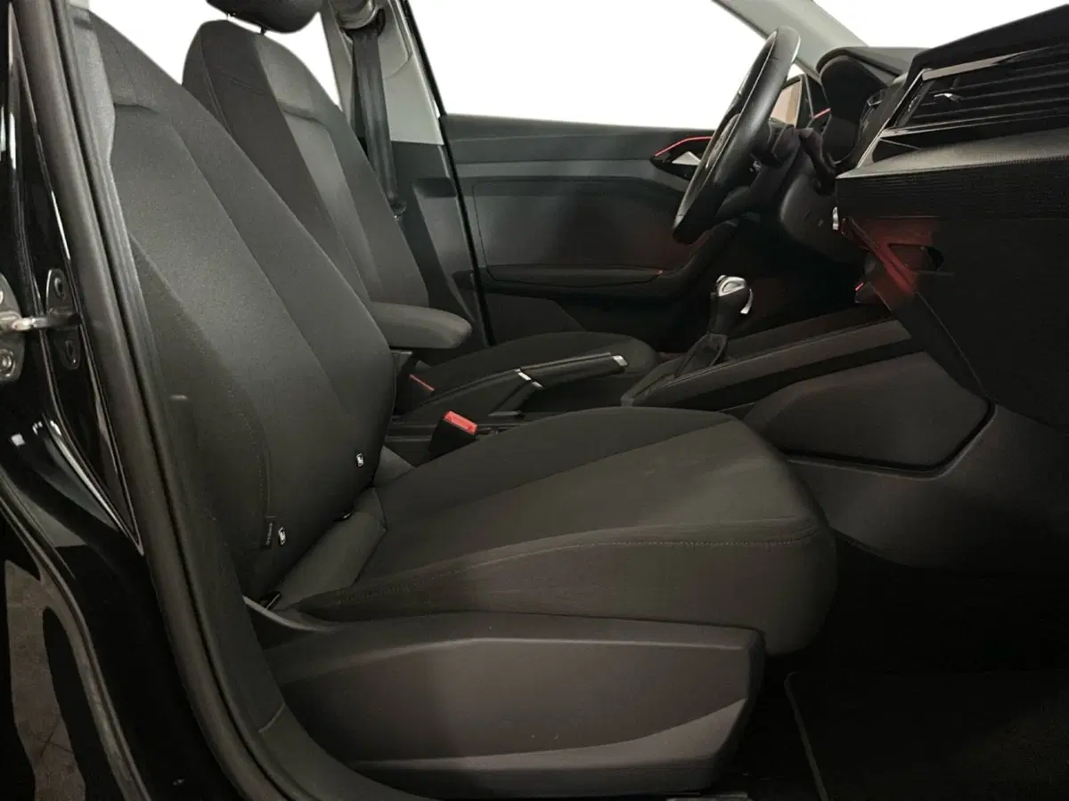 Audi A1 allstreet usata a Caserta (7)