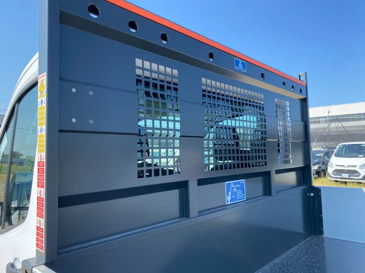 Ford Transit Cabinato nuova a Treviso (18)