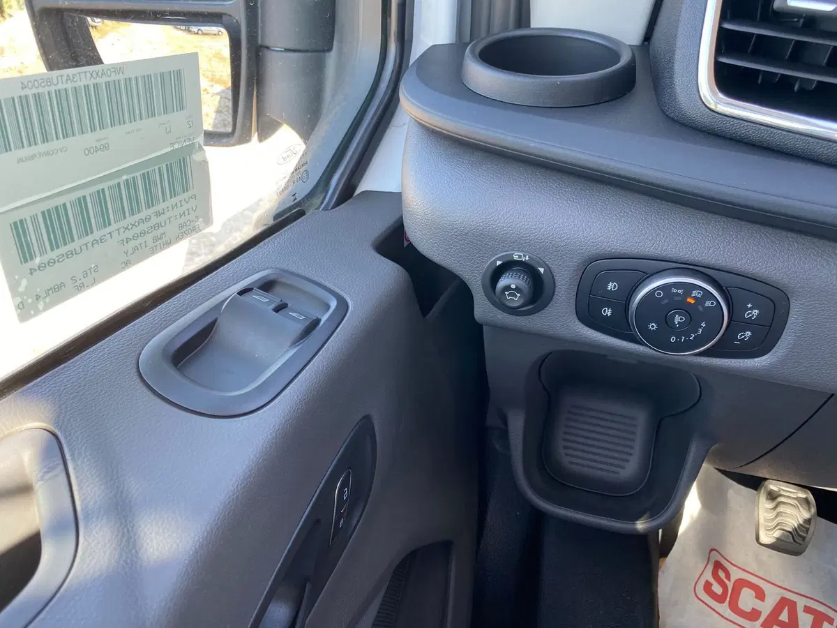 Ford Transit Cabinato nuova a Treviso (20)