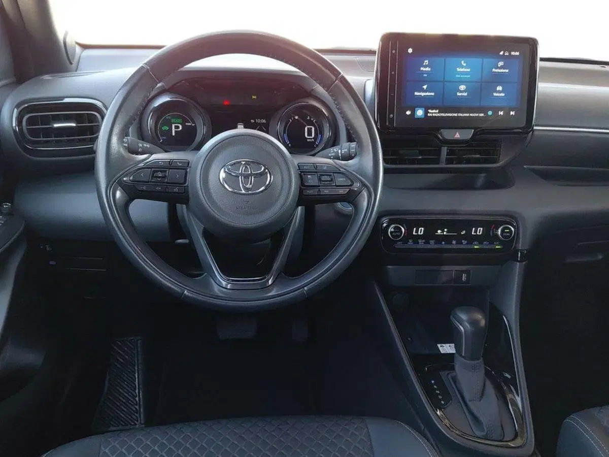 Toyota Yaris usata a Cagliari (8)