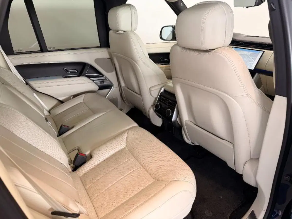 Land Rover Range Rover Sport usata a Venezia (10)
