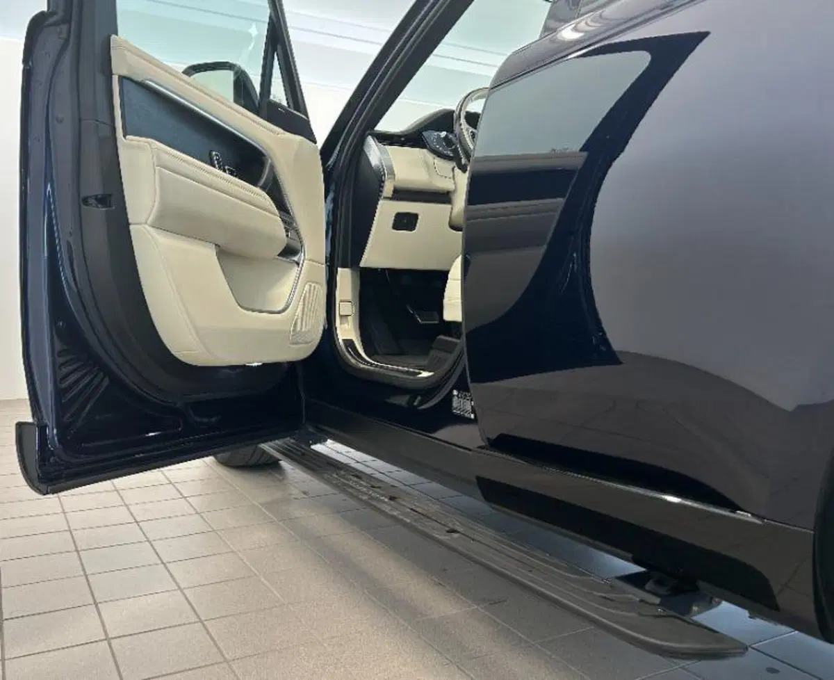 Land Rover Range Rover Sport usata a Venezia (14)