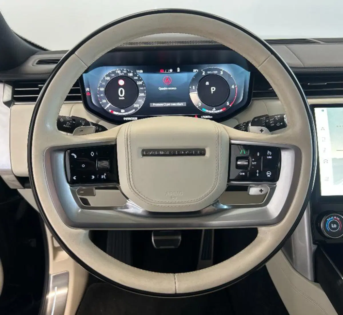 Land Rover Range Rover Sport usata a Venezia (15)