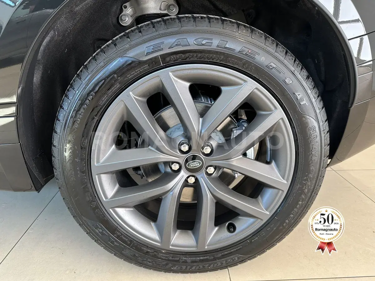 Land Rover Range Rover Velar nuova a Forlì-Cesena (9)