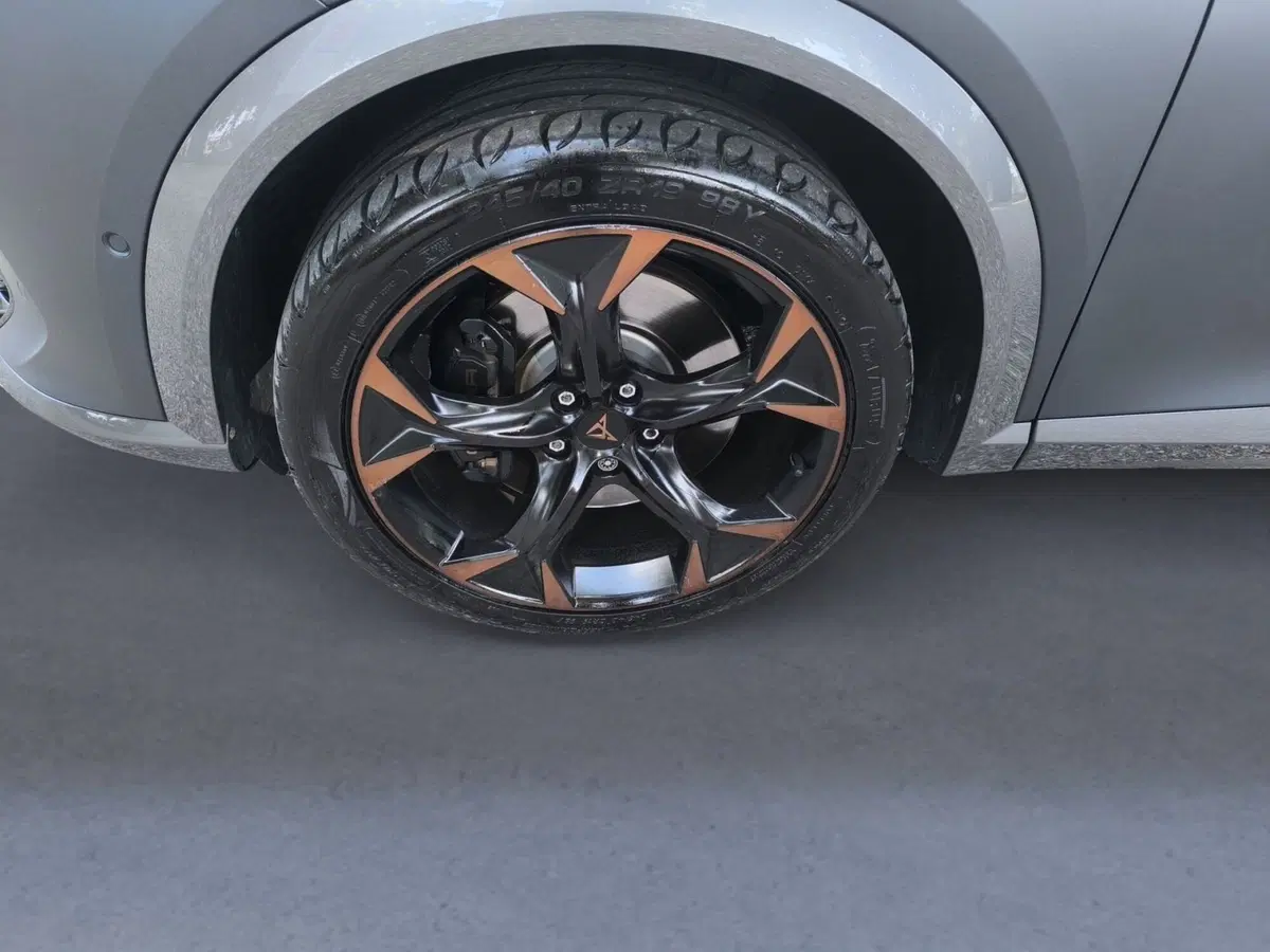 Cupra Formentor usata a Udine (7)