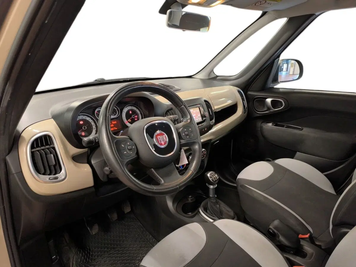 Fiat 500L usata a Udine (10)