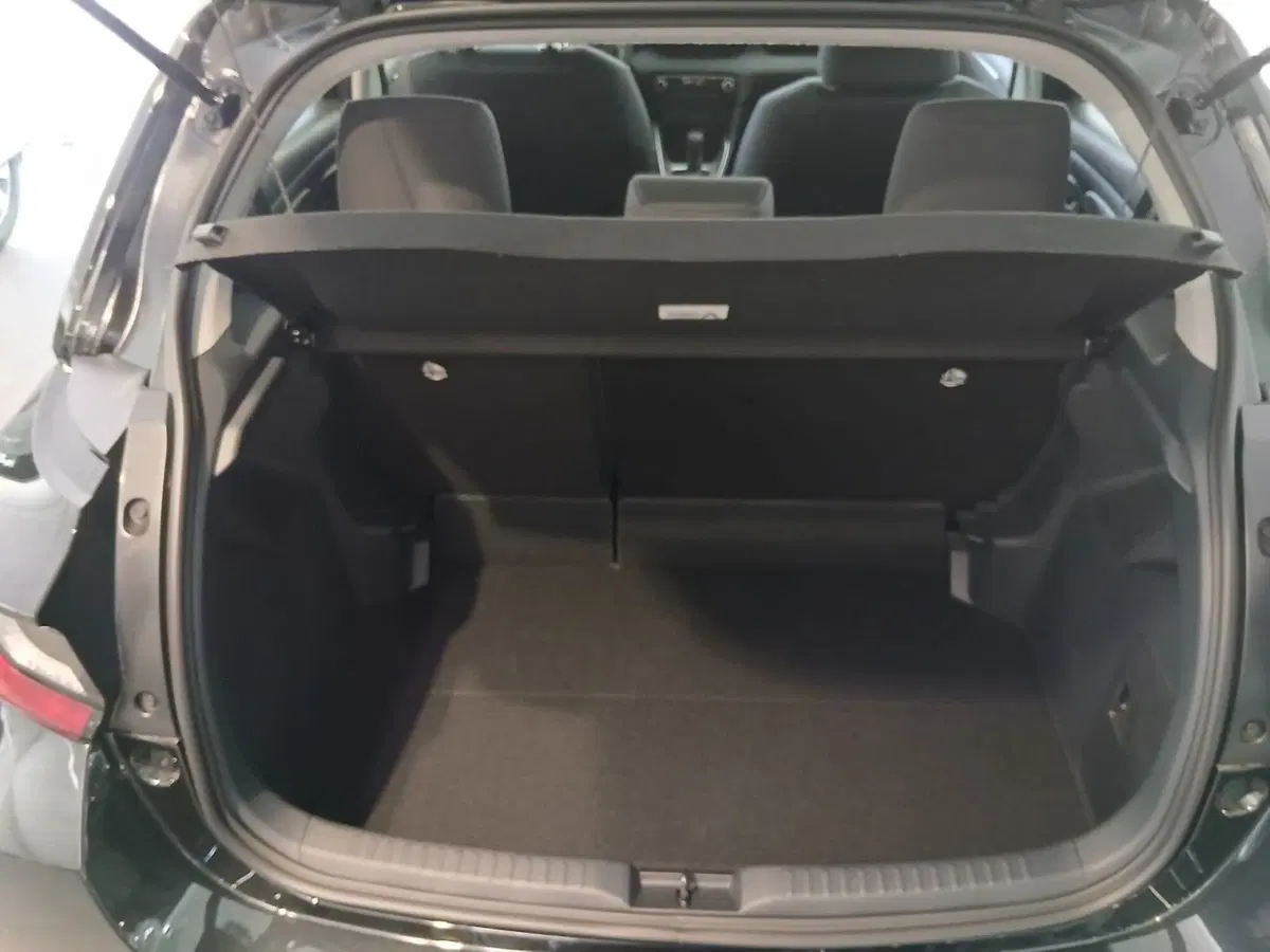 Mazda Mazda2 Hybrid nuova a Udine (14)