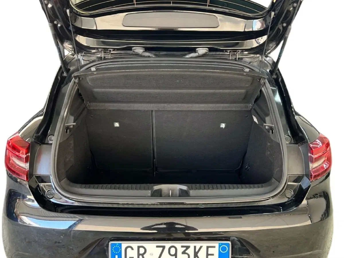 Renault Clio usata a Roma (10)