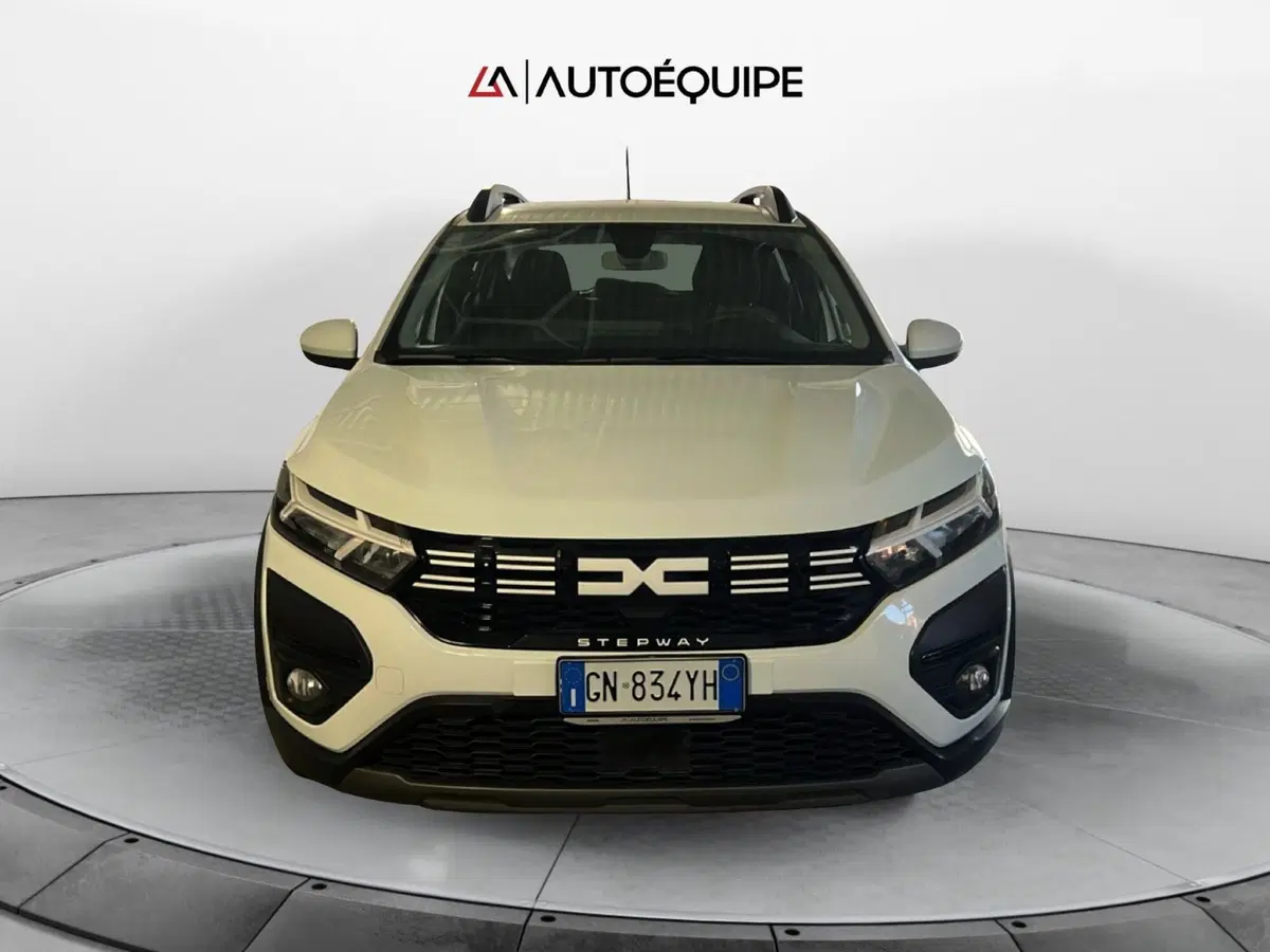 Dacia Sandero usata a Roma (8)