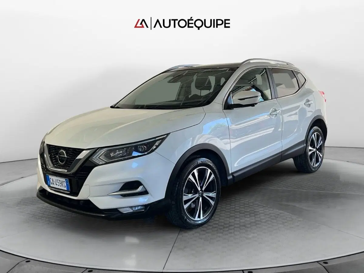 Nissan Qashqai usata a Roma