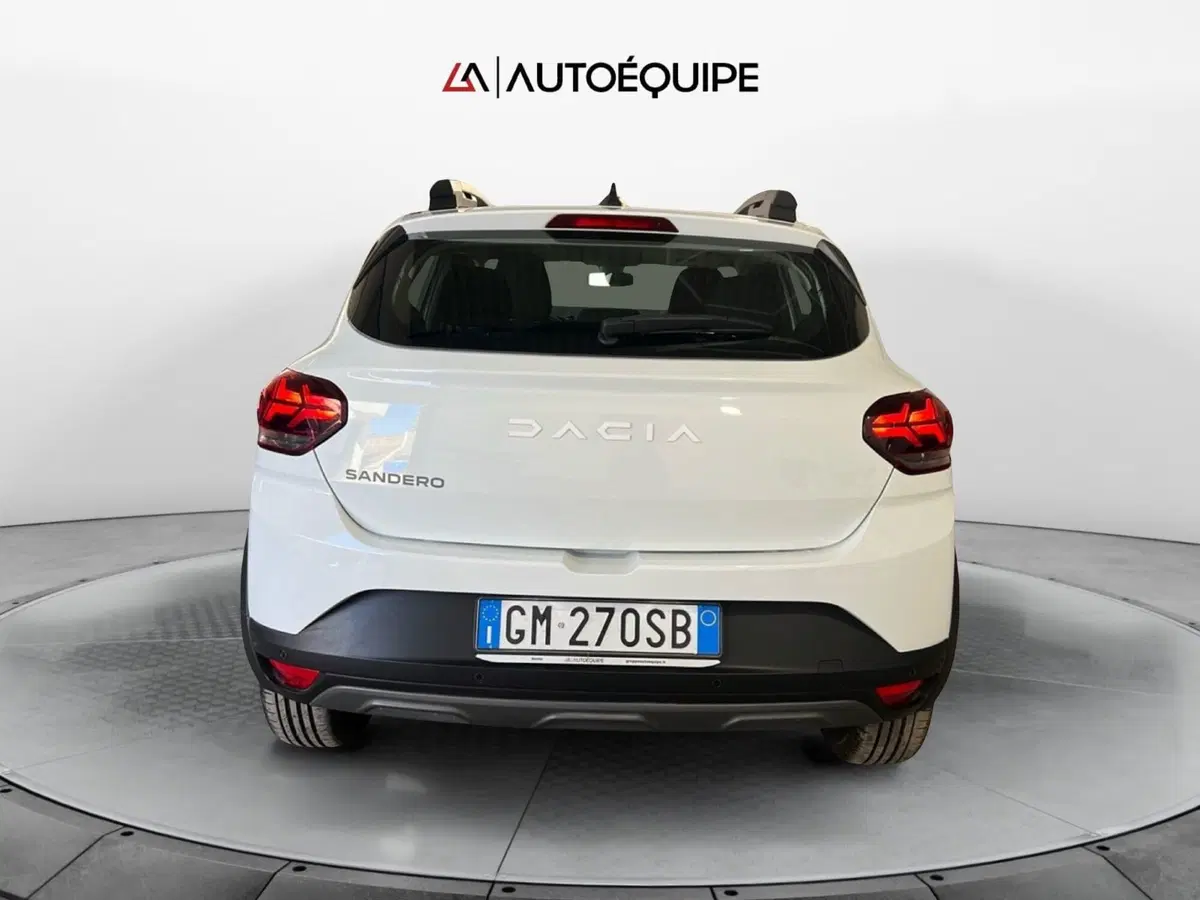 Dacia Sandero usata a Roma (4)