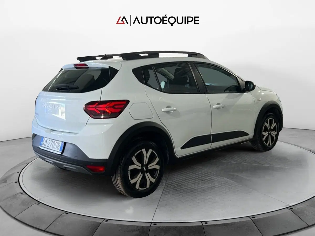 Dacia Sandero usata a Roma (5)
