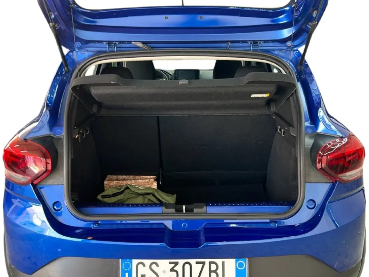 Dacia Sandero usata a Roma (10)