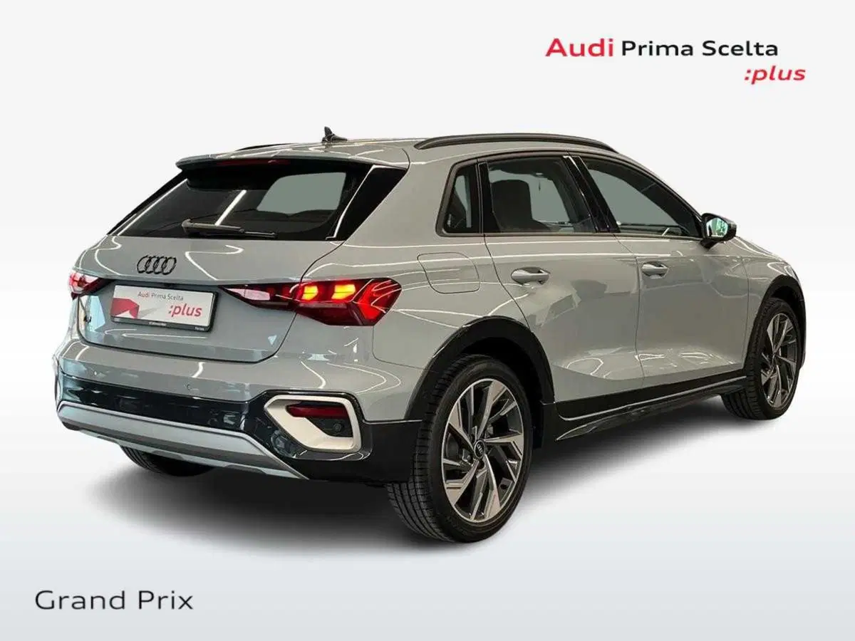 Audi A3 Sportback nuova a Ferrara (2)