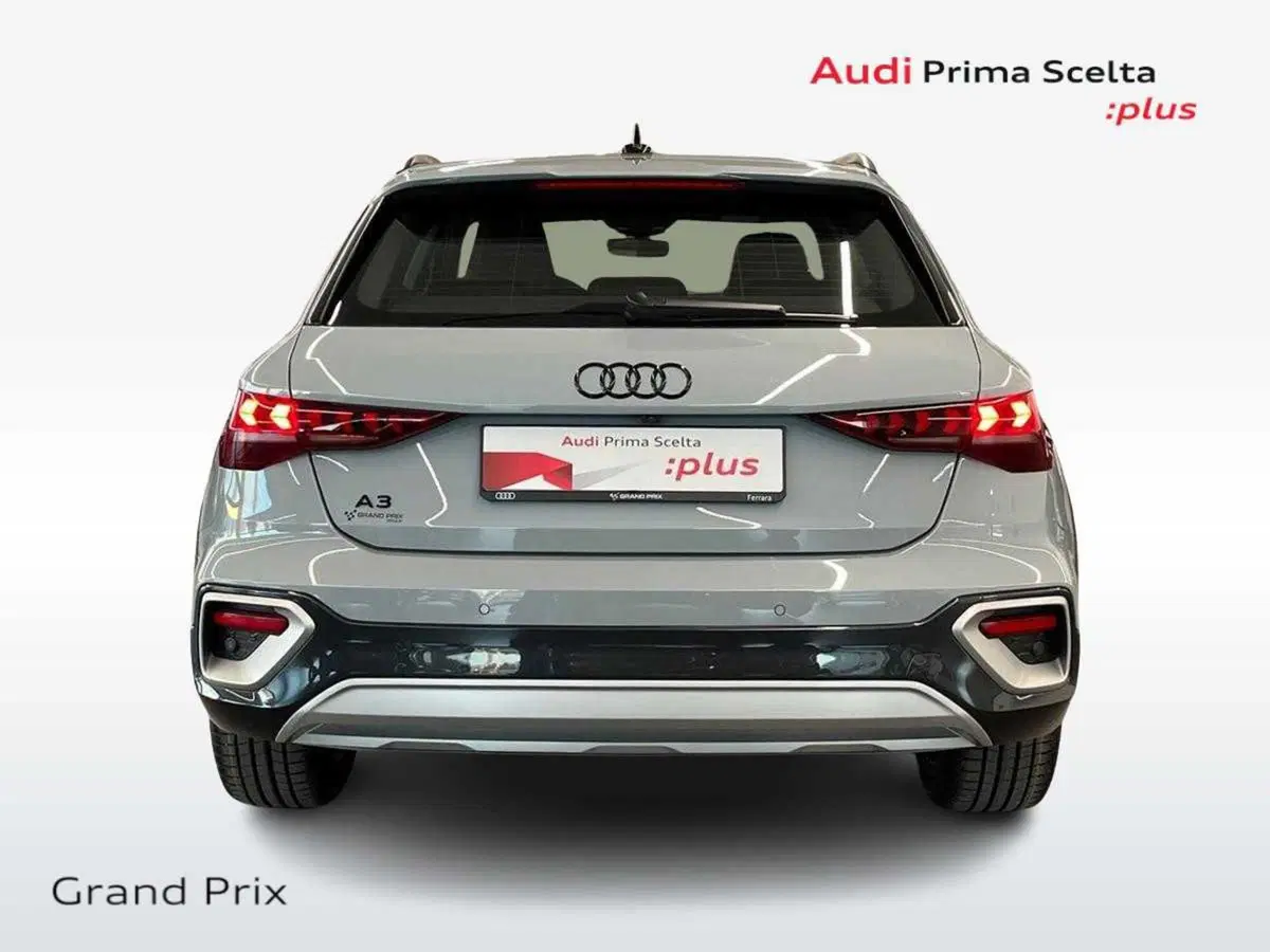 Audi A3 Sportback nuova a Ferrara (5)