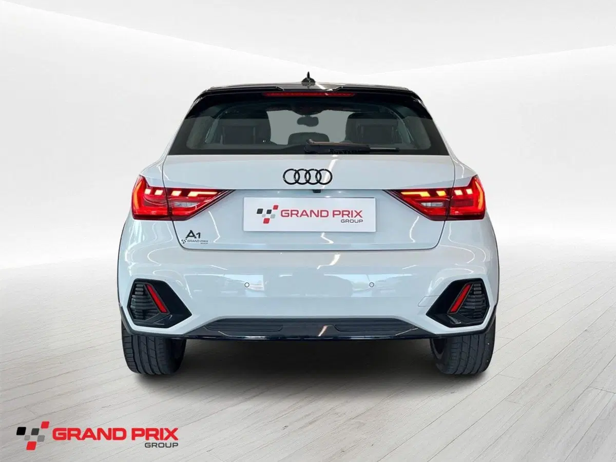 Audi A1 allstreet usata a Ferrara (5)