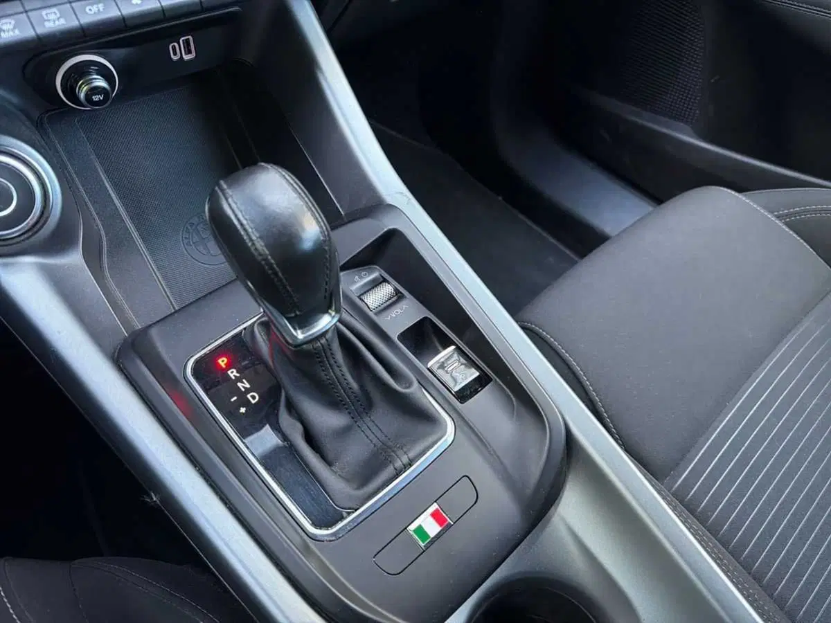 Alfa Romeo Tonale usata a Bologna (16)