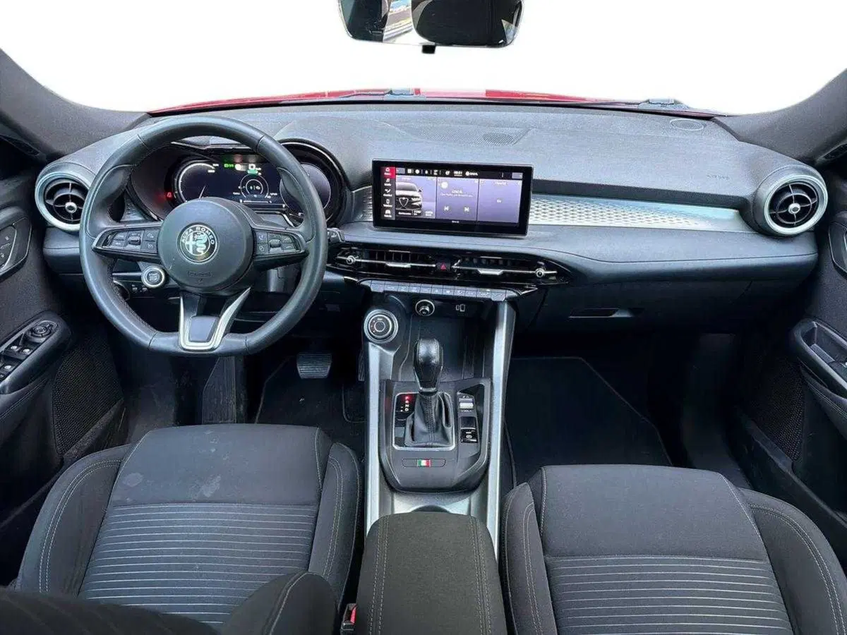 Alfa Romeo Tonale usata a Bologna (9)