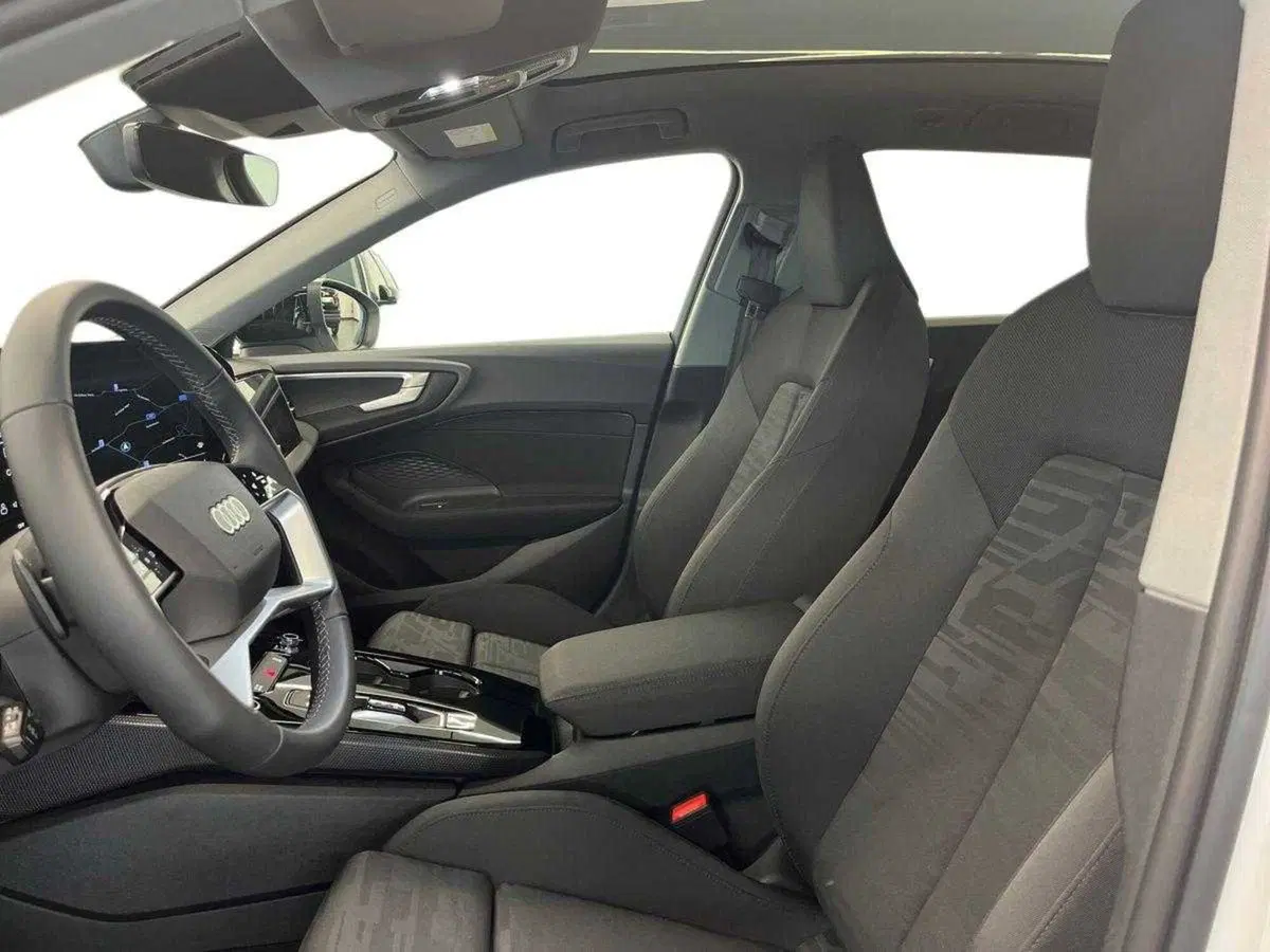 Audi A5 Avant nuova a Rovigo (12)
