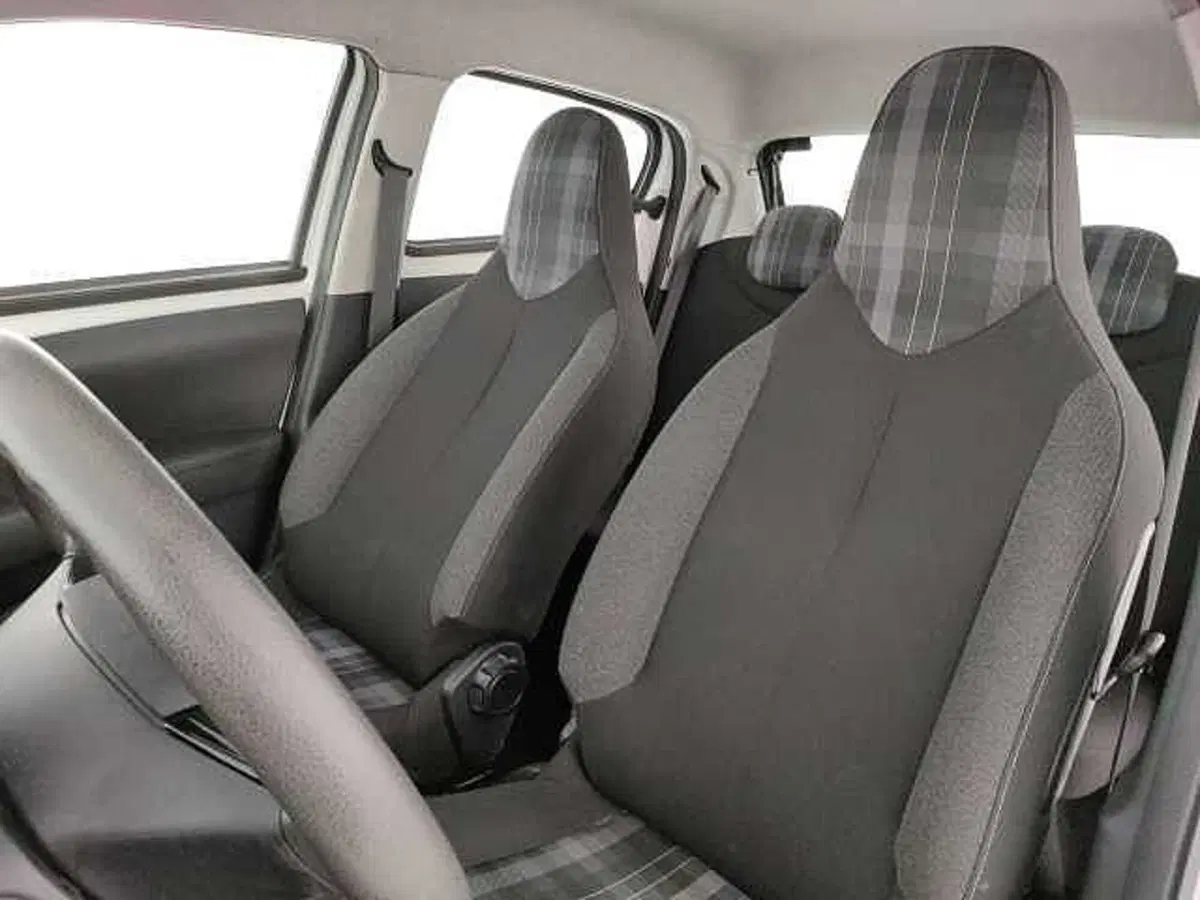 Peugeot 108 usata a Caserta (17)