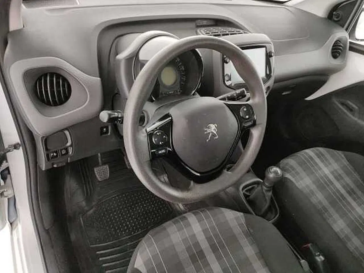 Peugeot 108 usata a Caserta (18)