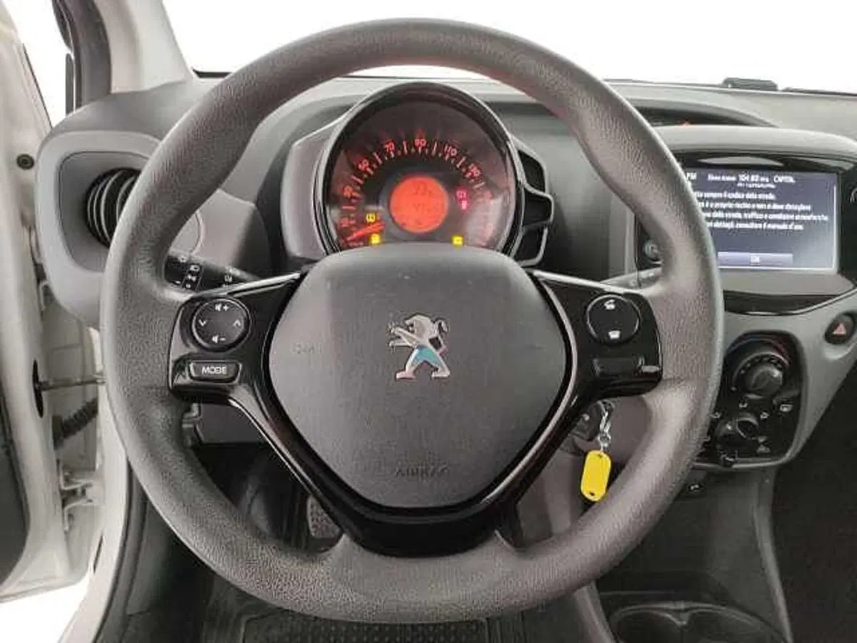 Peugeot 108 usata a Caserta (19)