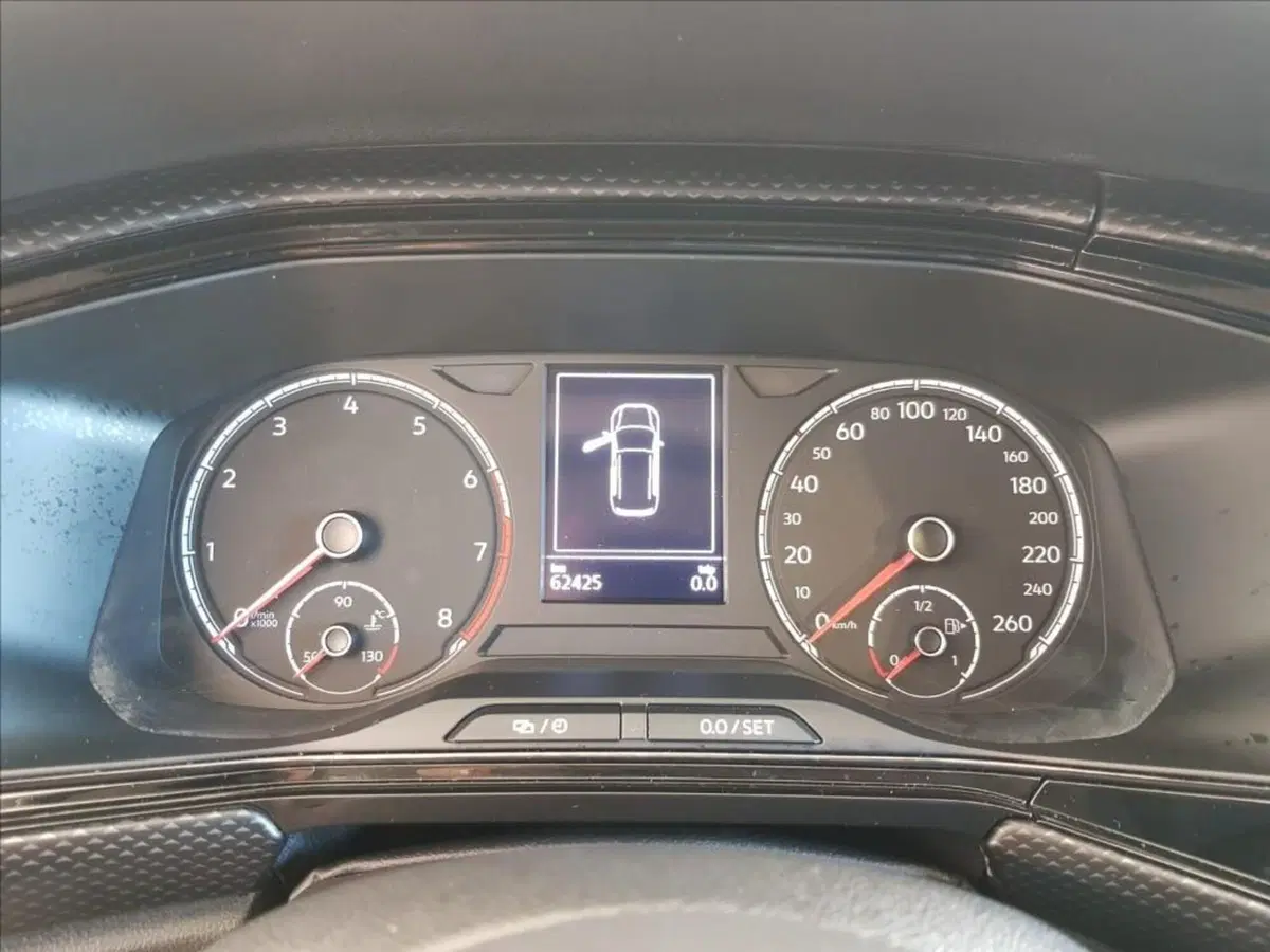 Volkswagen T-Cross usata a Lucca (15)