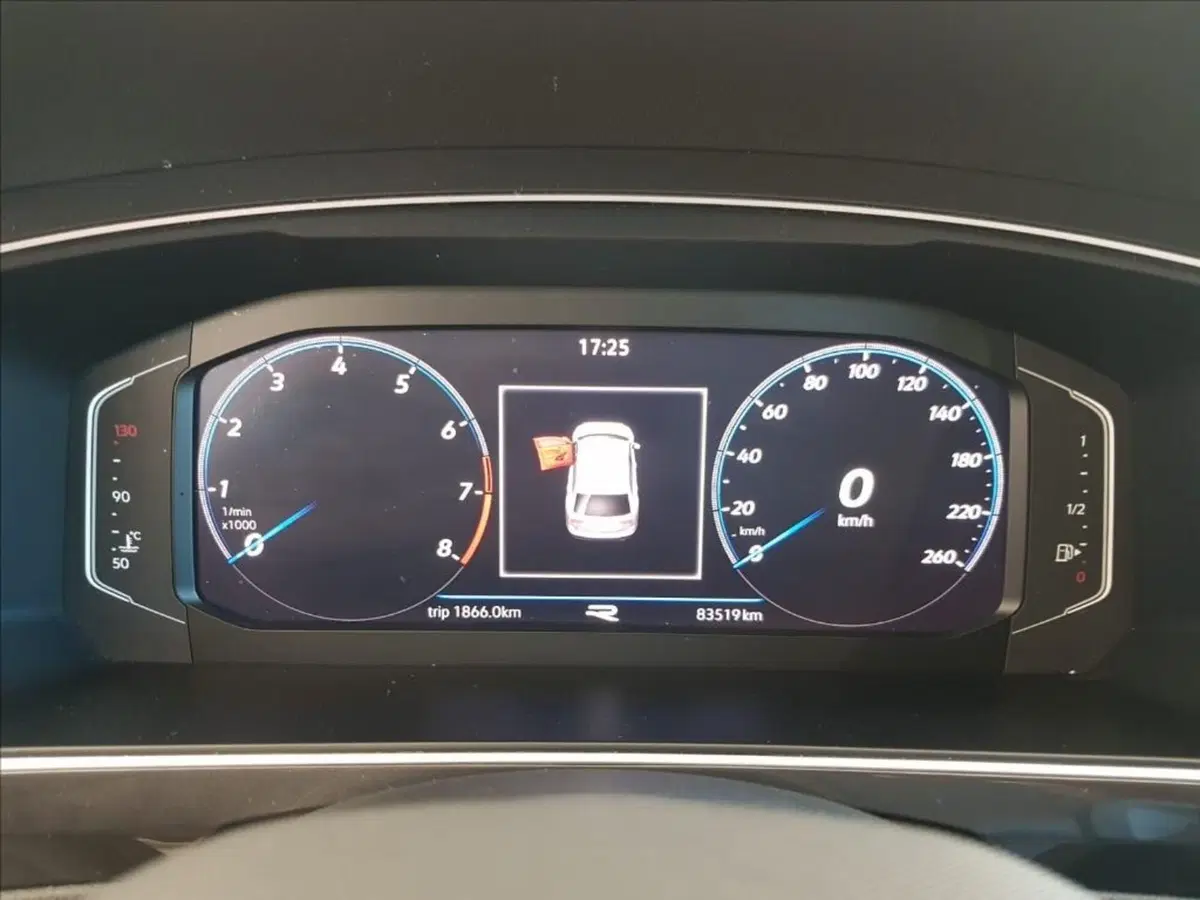 Volkswagen Tiguan usata a Lucca (16)