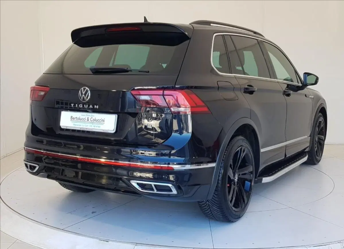 Volkswagen Tiguan usata a Lucca (6)