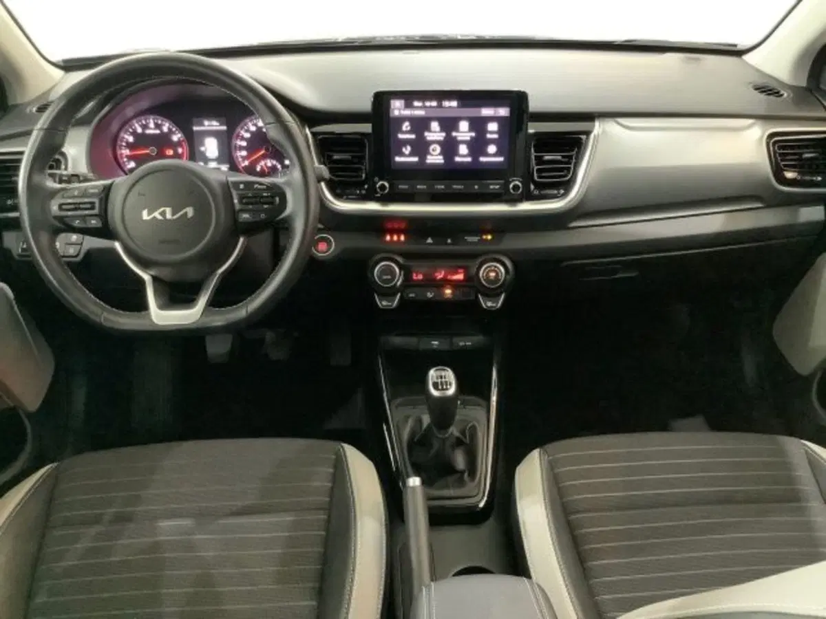 Kia Stonic usata a Catania (7)