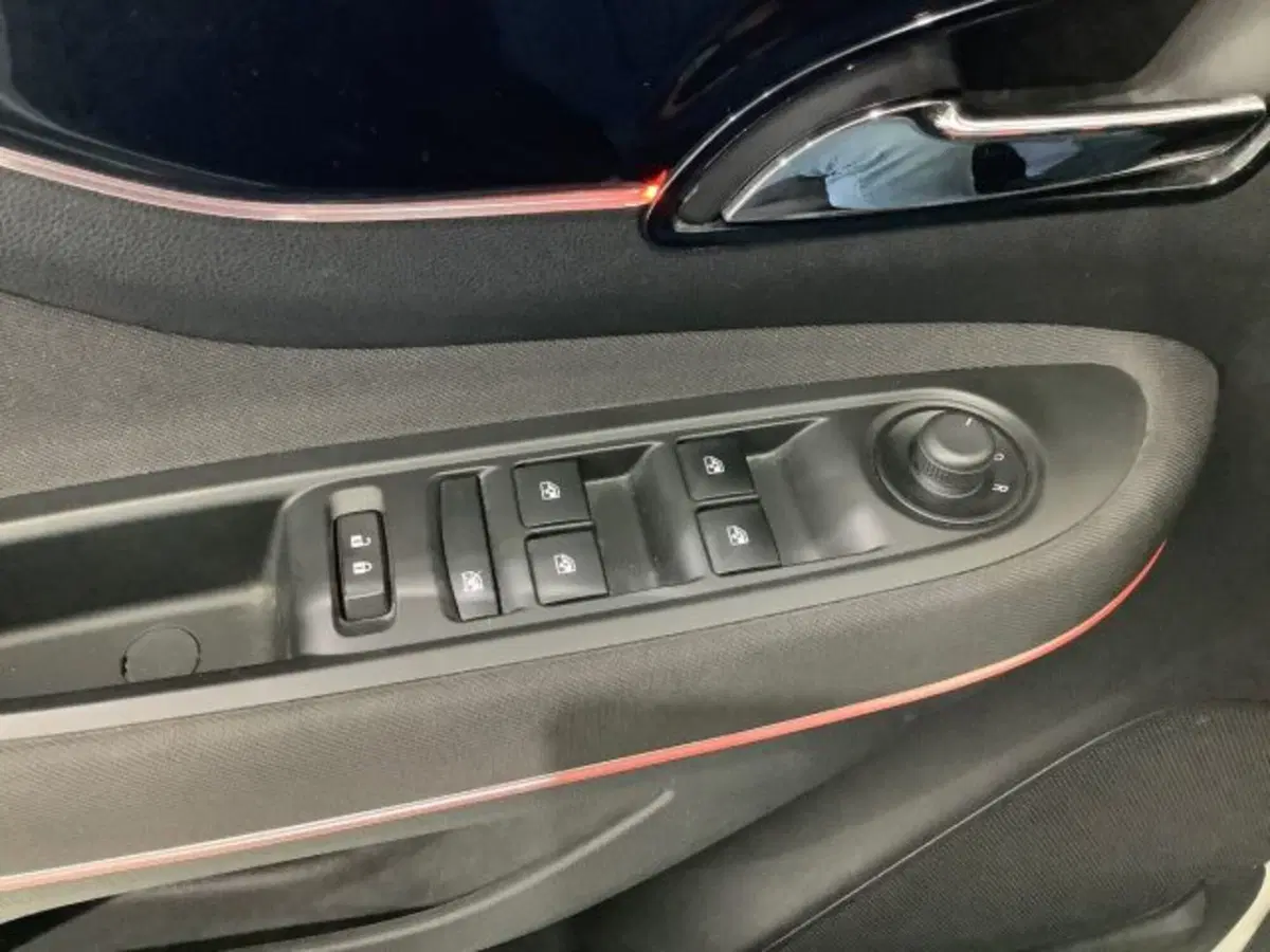 Opel Mokka usata a Catania (20)