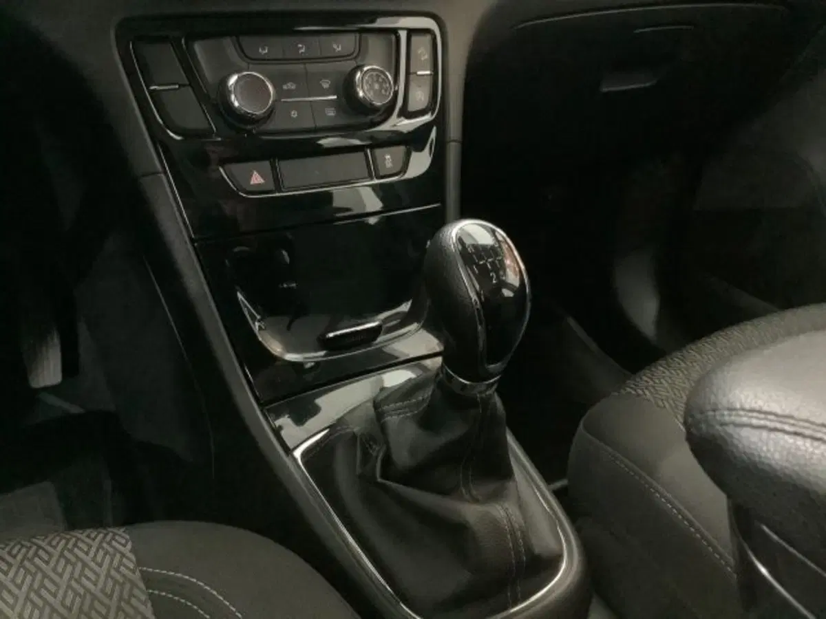 Opel Mokka usata a Catania (8)
