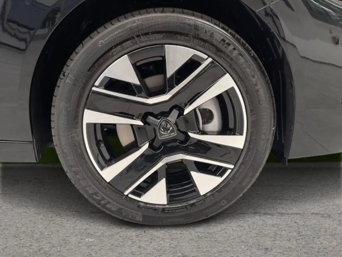Peugeot 208 nuova a Ancona (8)