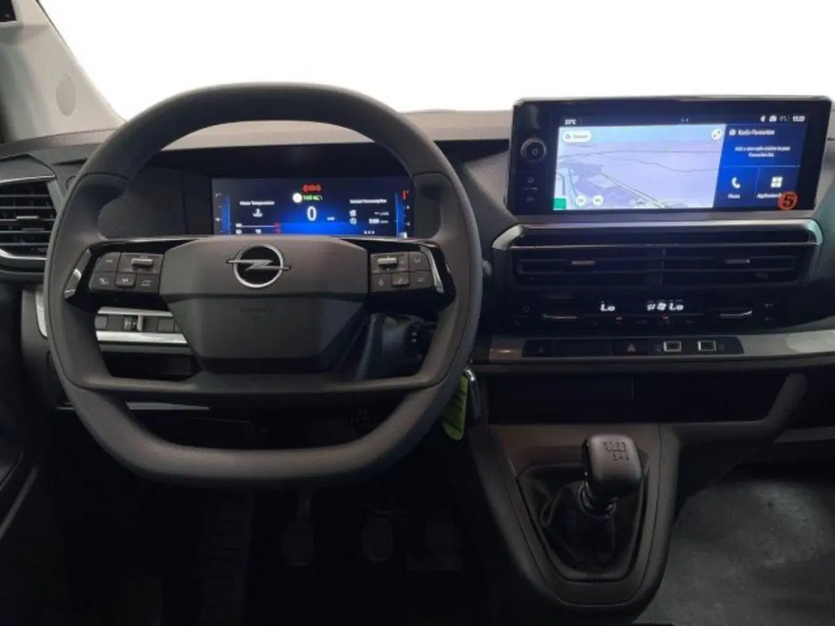 Opel Zafira Life nuova a Ancona (10)