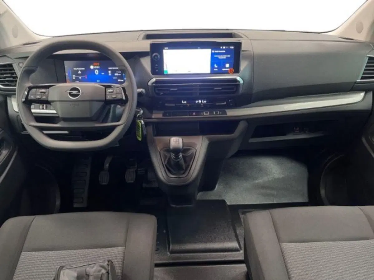 Opel Zafira Life nuova a Ancona (11)