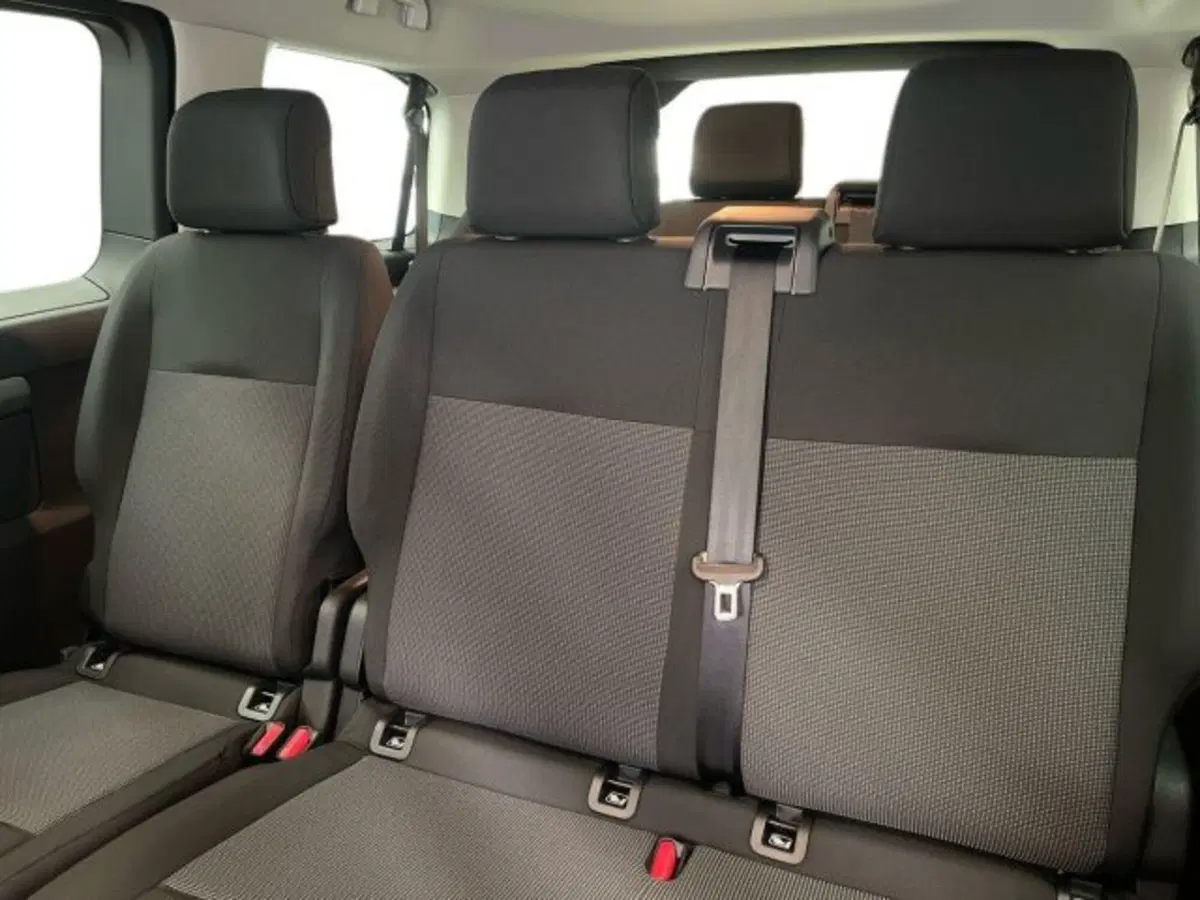 Opel Zafira Life nuova a Ancona (14)