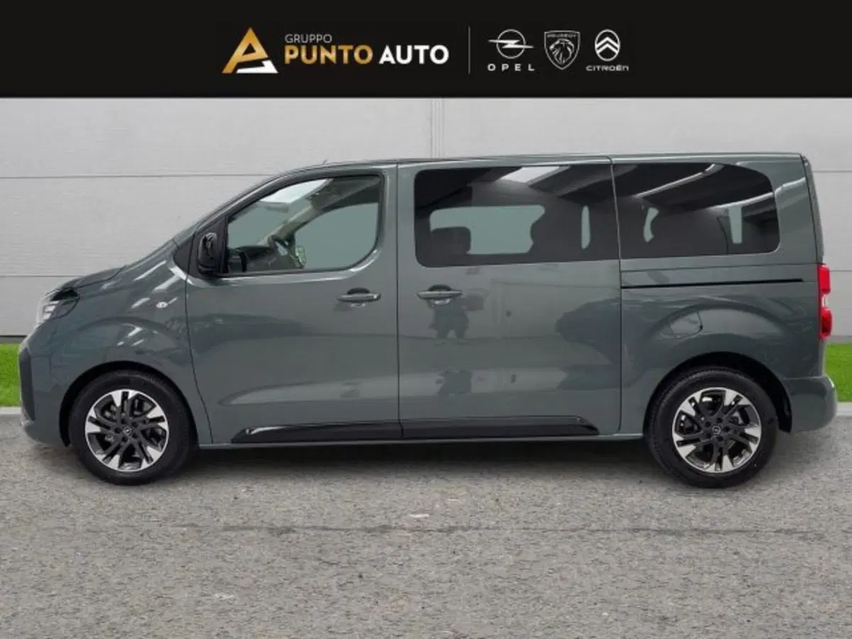 Opel Zafira Life nuova a Ancona (4)