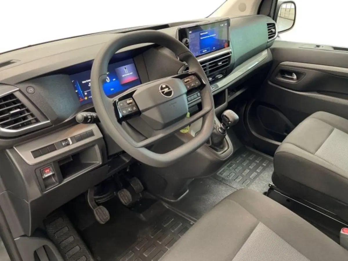 Opel Zafira Life nuova a Ancona (9)