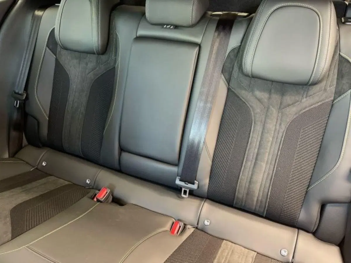 Peugeot 408 nuova a Ancona (14)