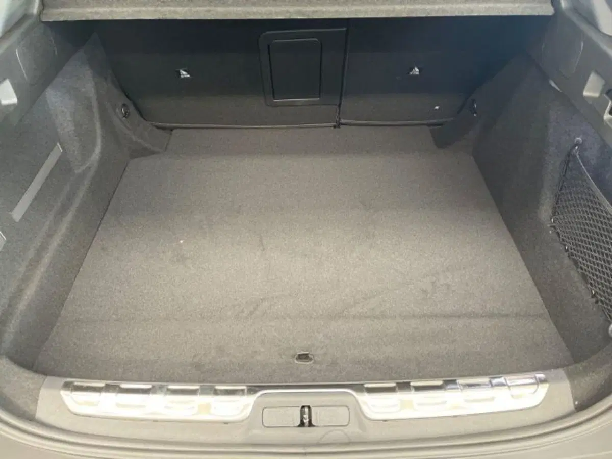Peugeot 408 nuova a Ancona (7)