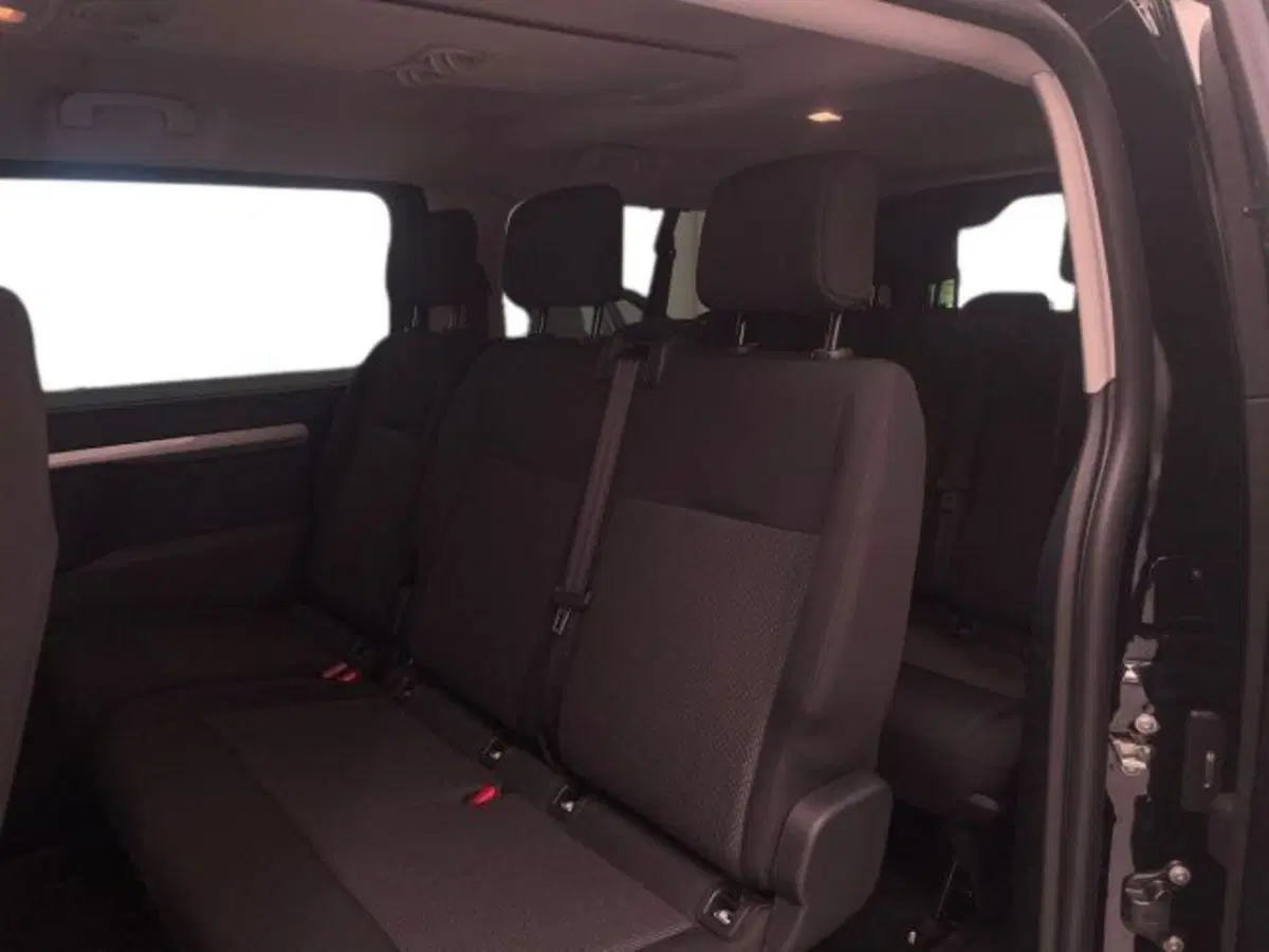 Opel Zafira Life nuova a Ancona (14)