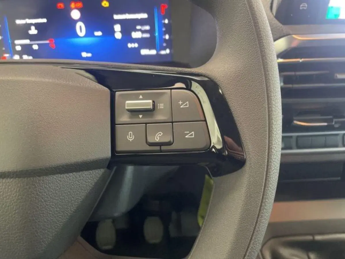 Opel Zafira Life nuova a Ancona (20)