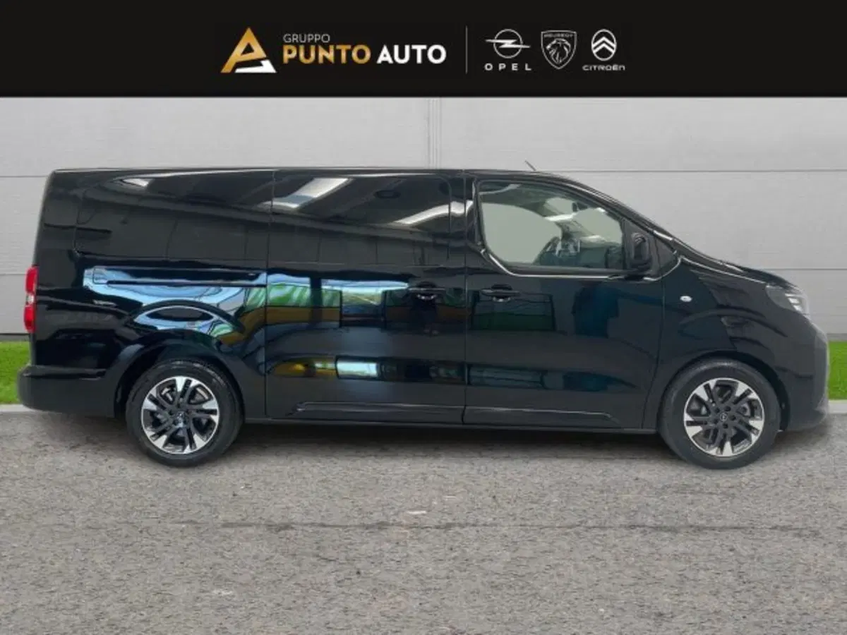 Opel Zafira Life nuova a Ancona (3)