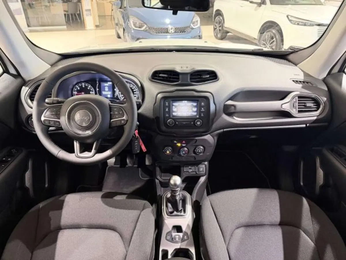 Jeep Renegade usata a Savona (11)