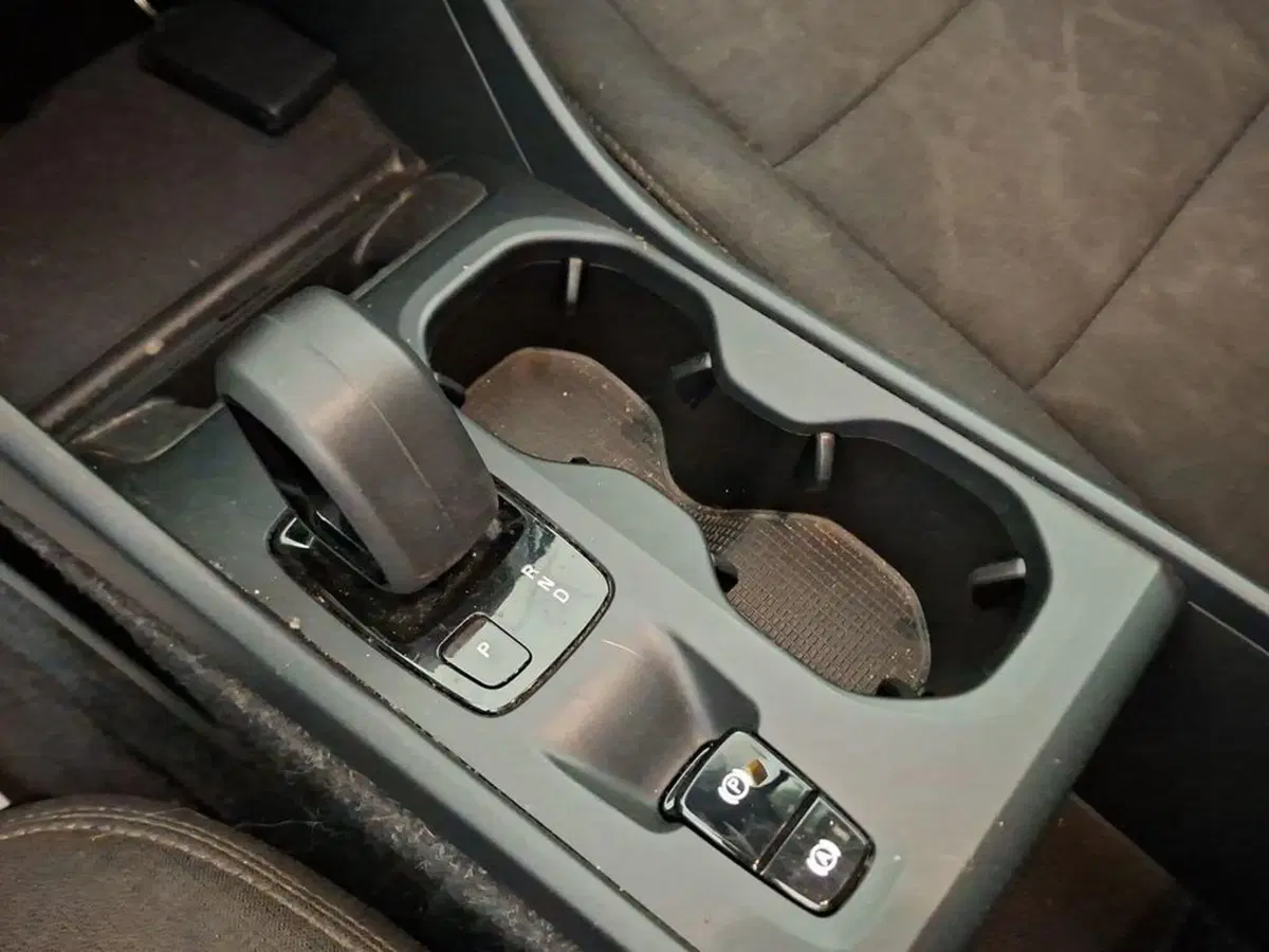 Volvo XC40 usata a Torino (12)