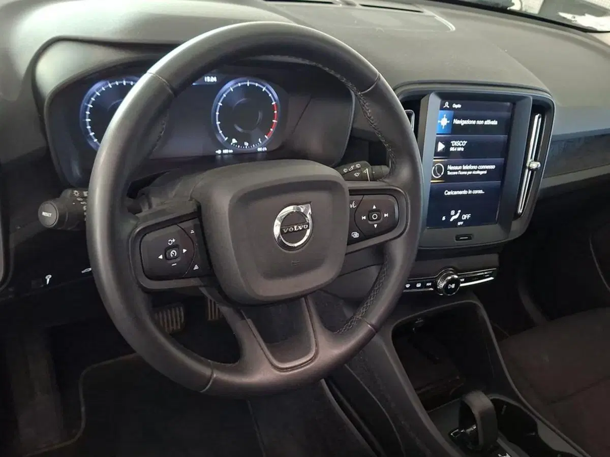 Volvo XC40 usata a Torino (7)