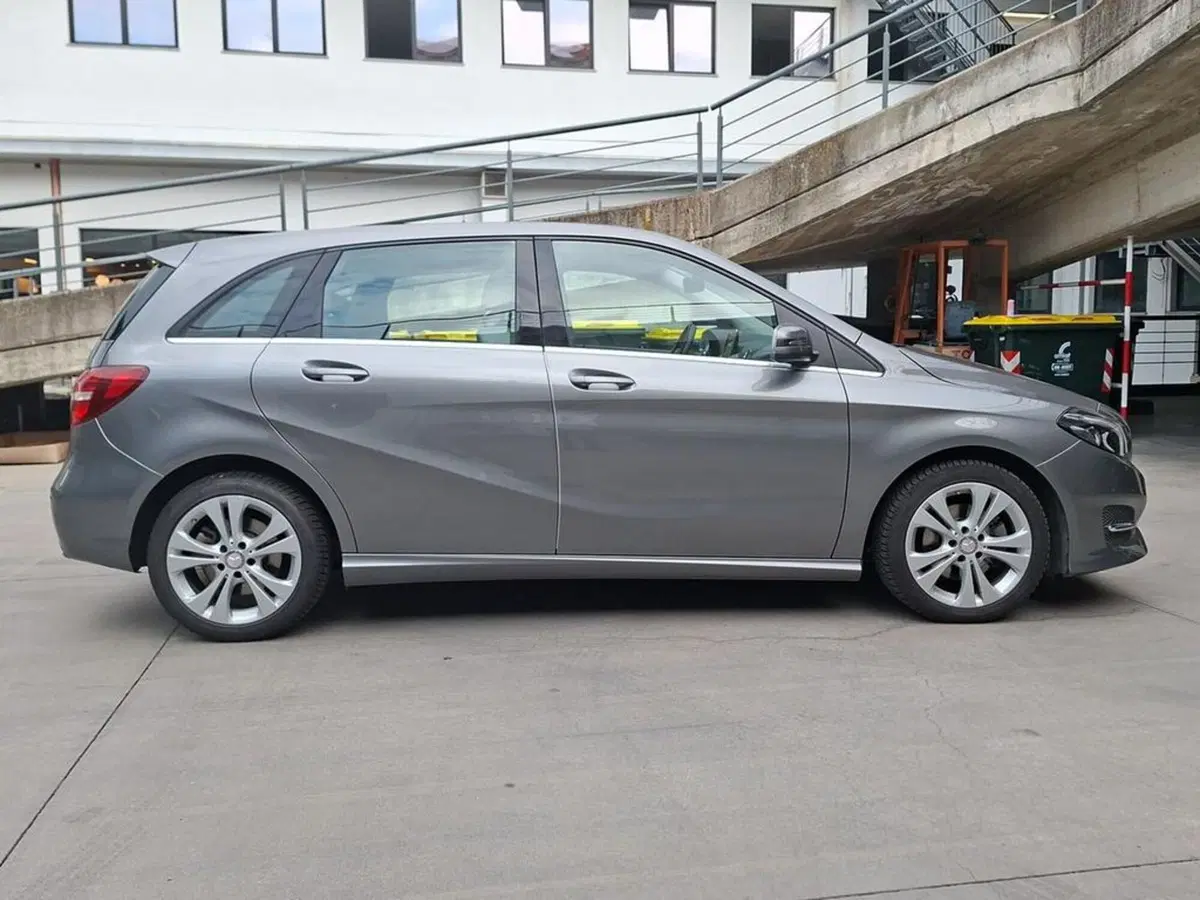 Mercedes-Benz Classe B usata a Torino (3)