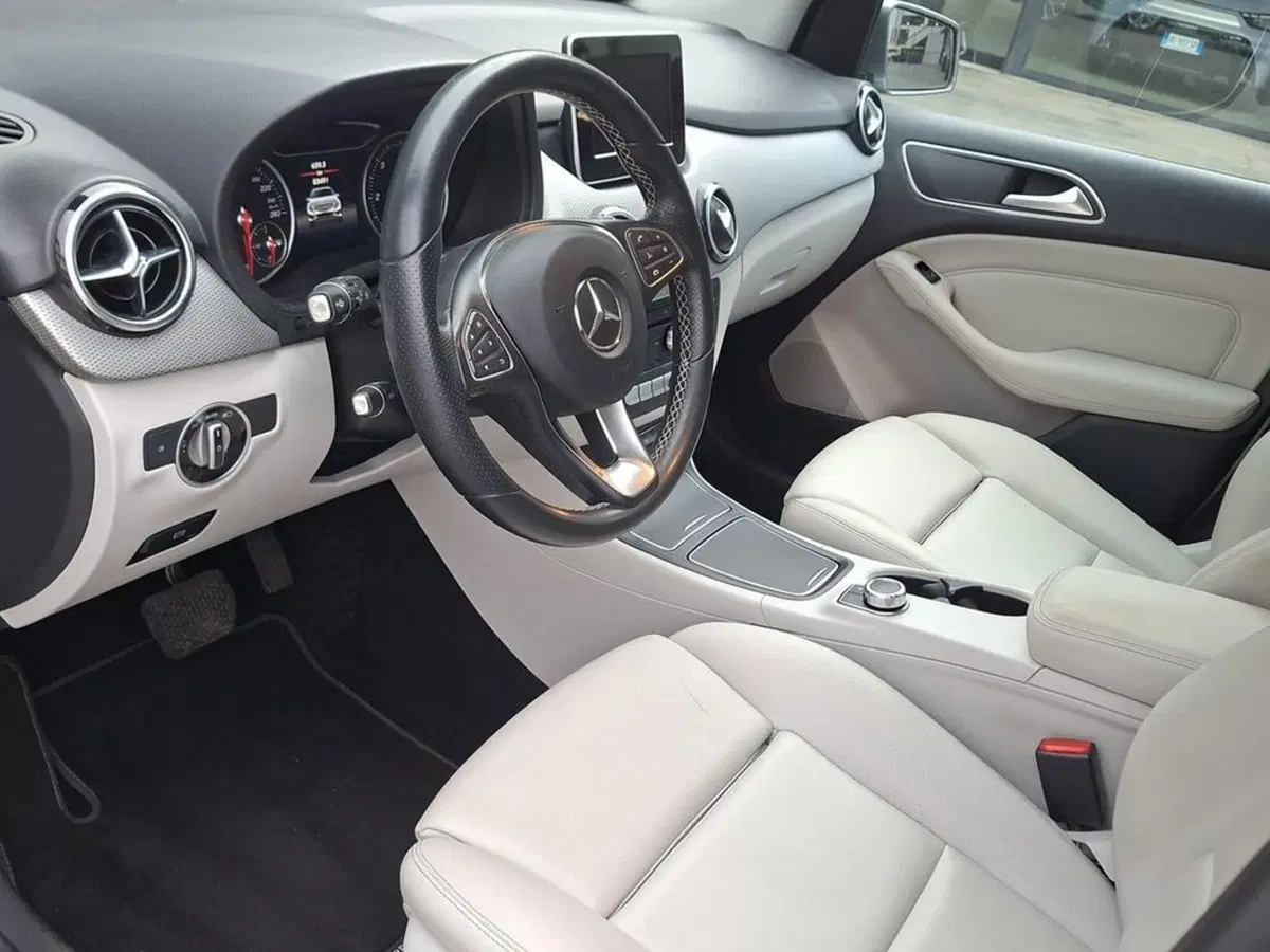 Mercedes-Benz Classe B usata a Torino (6)