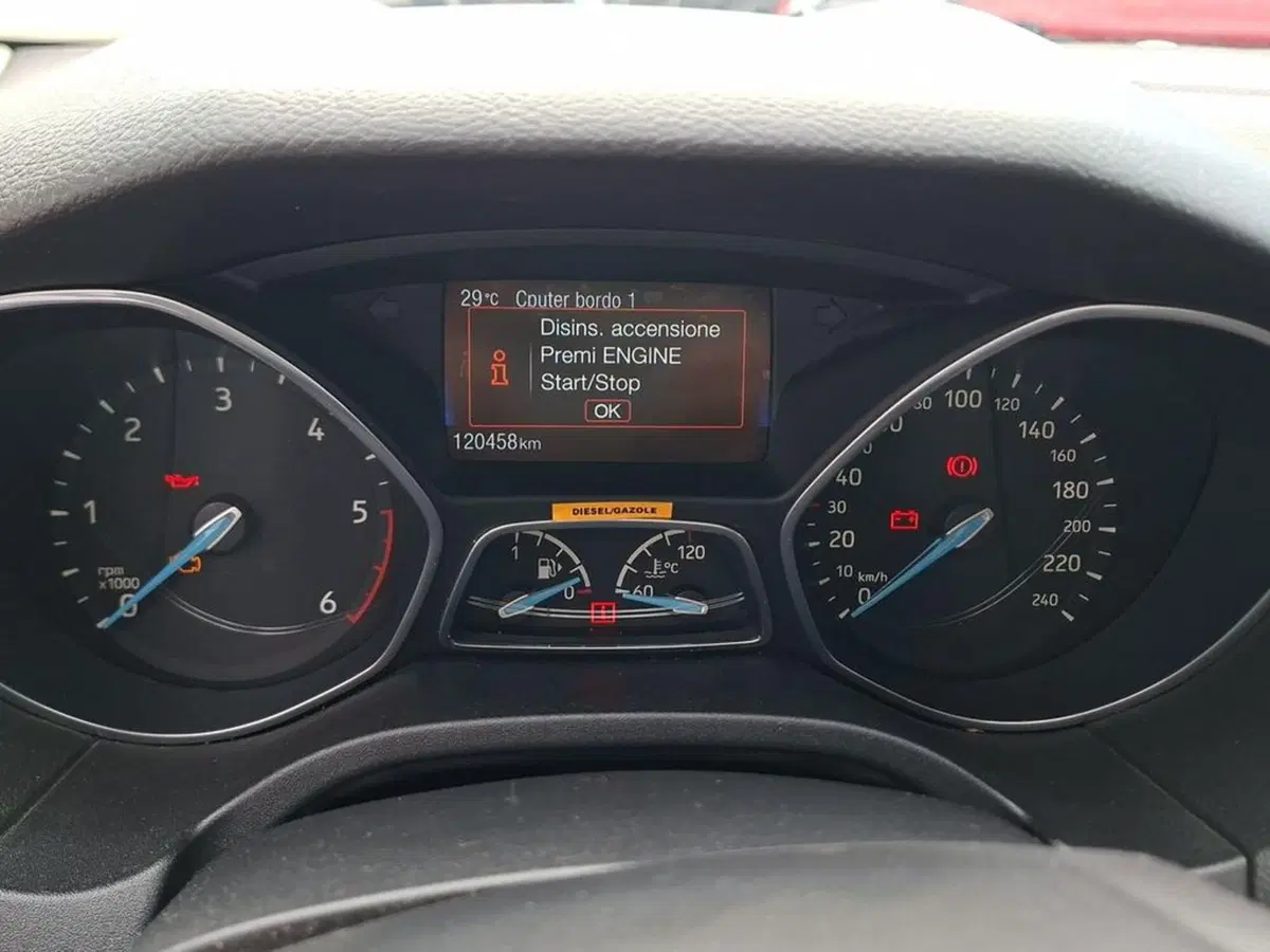 Ford Focus Station Wagon usata a Torino (8)